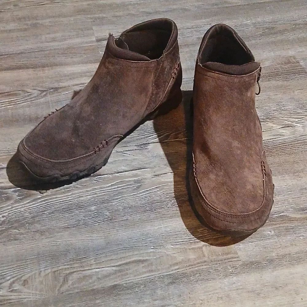 Skechers Wide Fit Air cooled memory foam brown ankle boots Sz  9 NWOT